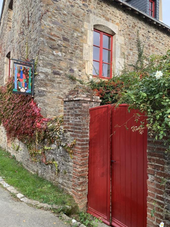 Cote Jardin Bed and Breakfast Sainte-Suzanne  Εξωτερικό φωτογραφία