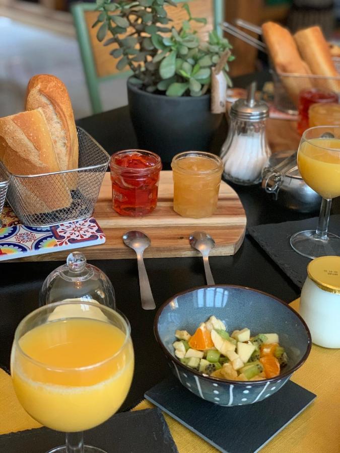 Cote Jardin Bed and Breakfast Sainte-Suzanne  Εξωτερικό φωτογραφία