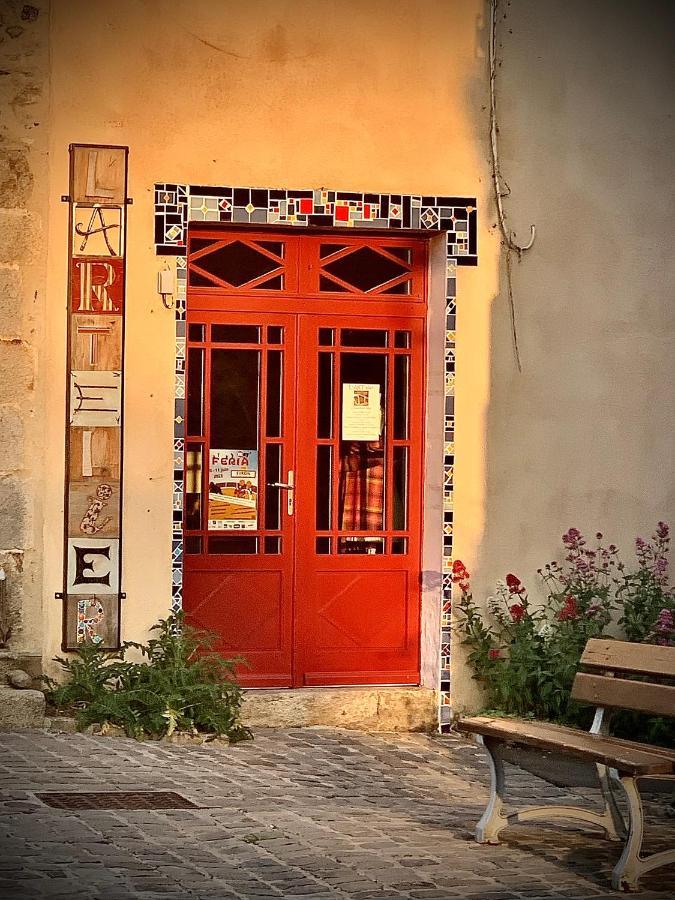 Cote Jardin Bed and Breakfast Sainte-Suzanne  Εξωτερικό φωτογραφία