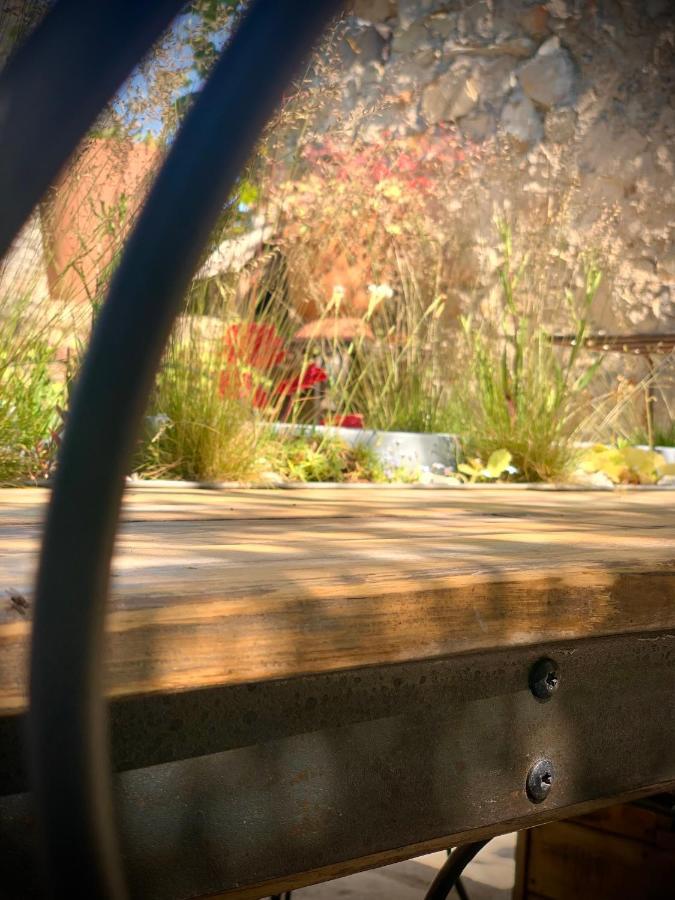 Cote Jardin Bed and Breakfast Sainte-Suzanne  Εξωτερικό φωτογραφία