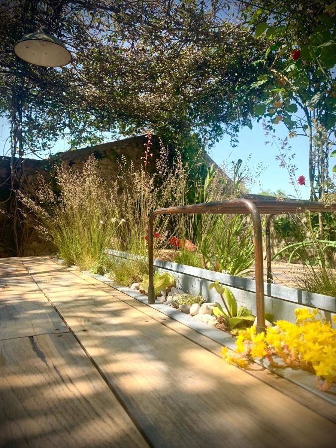 Cote Jardin Bed and Breakfast Sainte-Suzanne  Εξωτερικό φωτογραφία